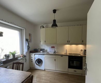 2,5 Zimmer mit  Balkon  in 1 Etage ,41061 MG    V2242