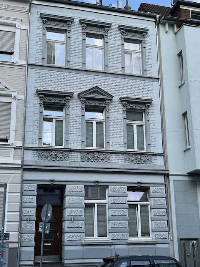 –Reserviert– Teilmöbliertes DG-Appartement City MG 41065