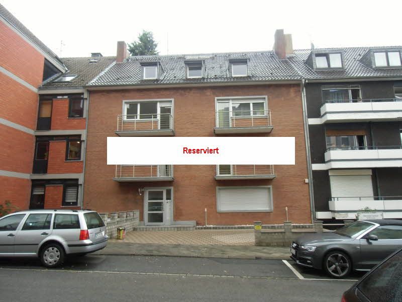 –Reserviert — Schicke 2 Raum Wohnung , mit 2 Balkonen, am Landgericht /Mönchengladbach